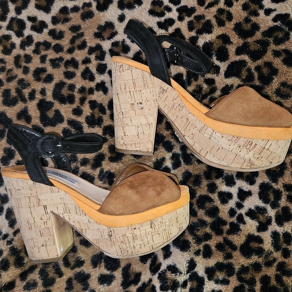 ✨️PRADA SUEDE CORK WEDGE PUMPS✨️ SIZE 36/6 - Picture 1 of 10